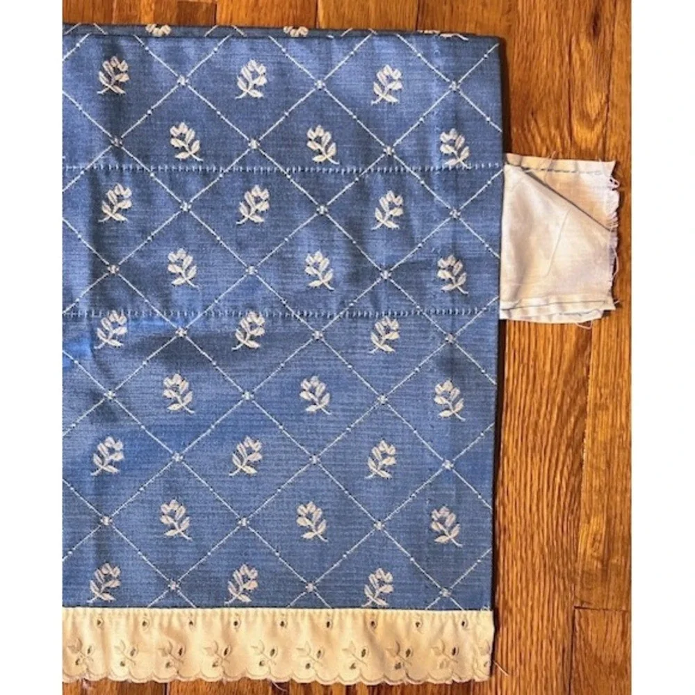 Blue Floral Valance with ivory lace trim, Permanent Press Drapery